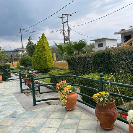 Seaside Apartment With Private Garden Néa Ankhíalos المظهر الخارجي الصورة